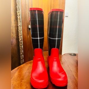 AUTHENTIC ❤️ EUC